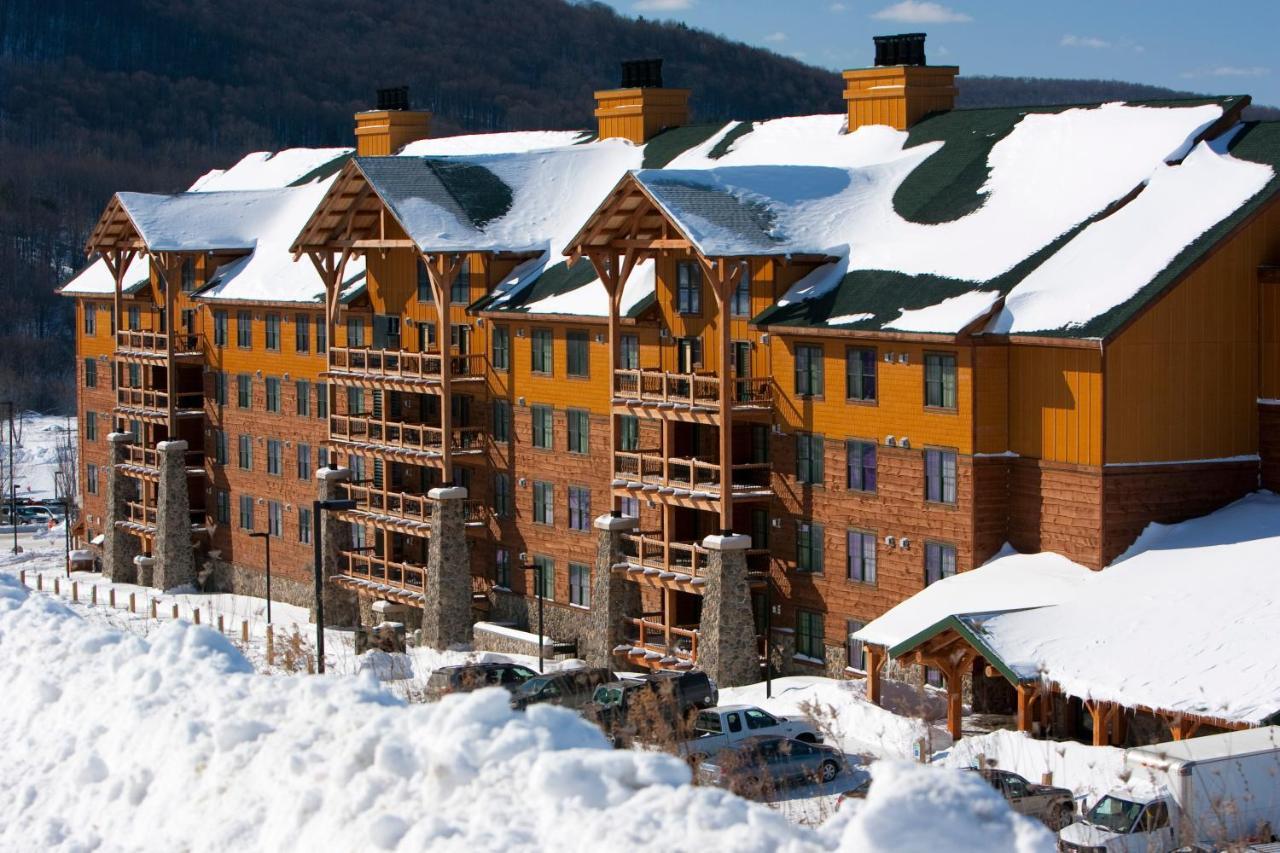 Hope Lake Lodge & Indoor Waterpark Cortland Exterior foto